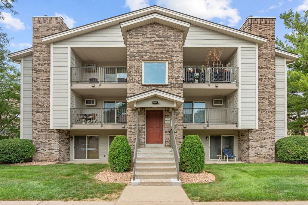2100 Ridge Drive 22, Saint Louis Park, MN 55416 — photo 4