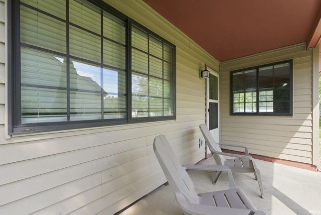 2710 Covington Pines Place, Fort Wayne, IN 46804