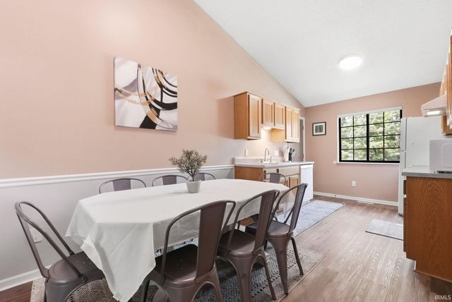 2710 Covington Pines Place, Fort Wayne, IN 46804