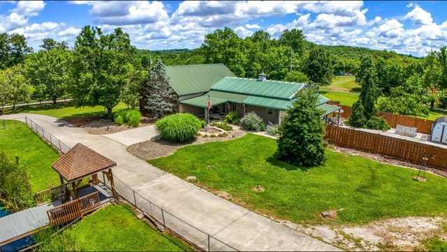 2619 County Farm Road, London, KY 40741