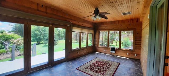 2619 County Farm Road, London, KY 40741