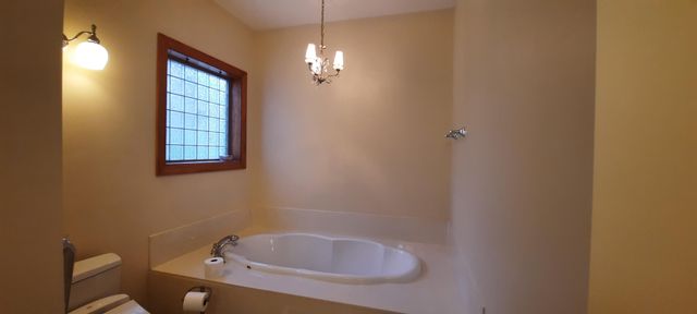 2619 County Farm Road, London, KY 40741