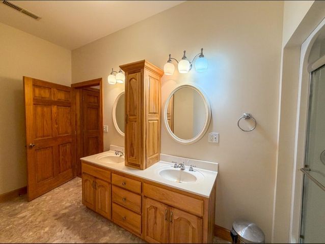 2619 County Farm Road, London, KY 40741