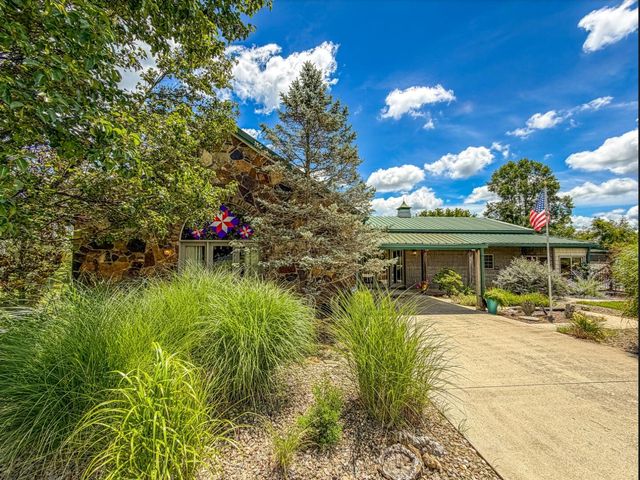 2619 County Farm Road, London, KY 40741