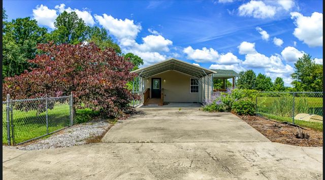 2619 County Farm Road, London, KY 40741