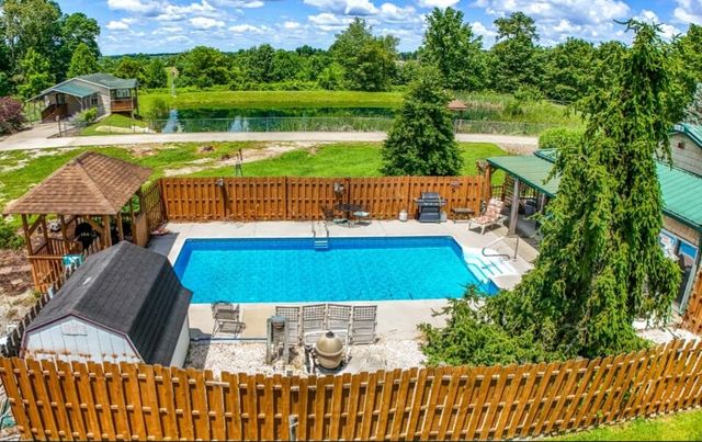 2619 County Farm Road, London, KY 40741