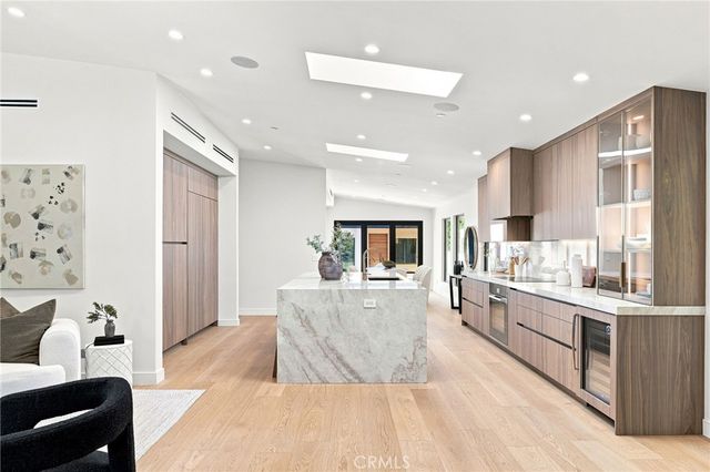 14627 Huston, Sherman Oaks, CA 91403