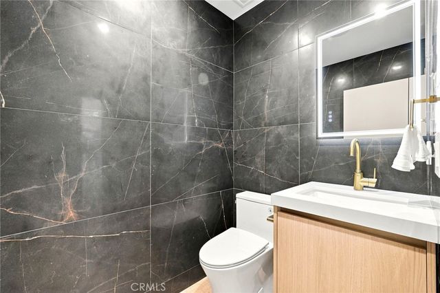 14627 Huston, Sherman Oaks, CA 91403