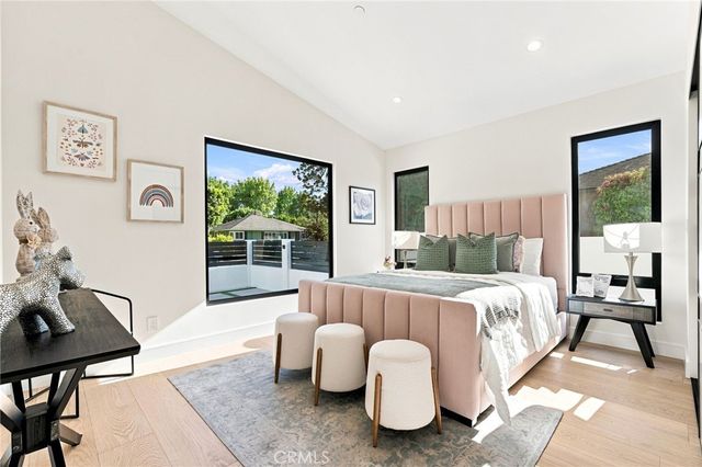 14627 Huston, Sherman Oaks, CA 91403
