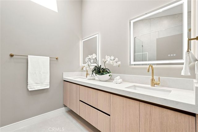 14627 Huston, Sherman Oaks, CA 91403