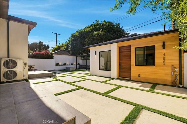 14627 Huston, Sherman Oaks, CA 91403