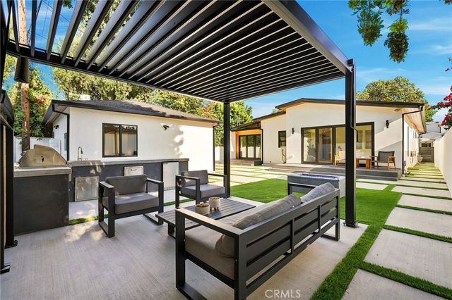 14627 Huston, Sherman Oaks, CA 91403