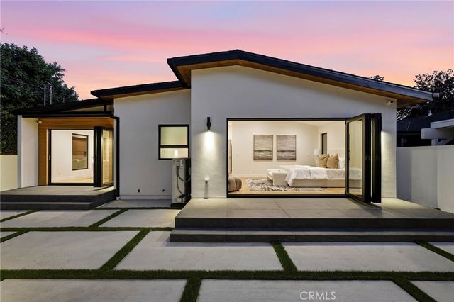 14627 Huston, Sherman Oaks, CA 91403