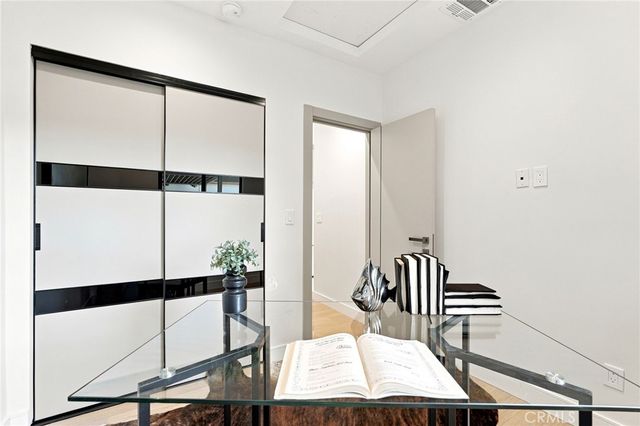 14627 Huston, Sherman Oaks, CA 91403