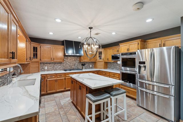 183 Lakeview Drive S, Livingston, TX 77351