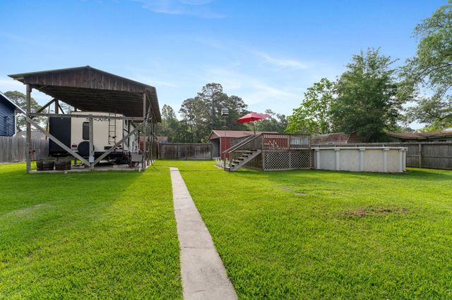 183 Lakeview Drive S, Livingston, TX 77351