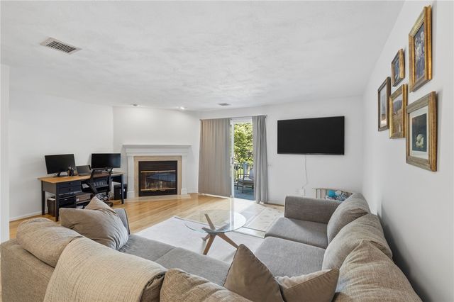 106 Trellis Drive, West Warwick, RI 02893