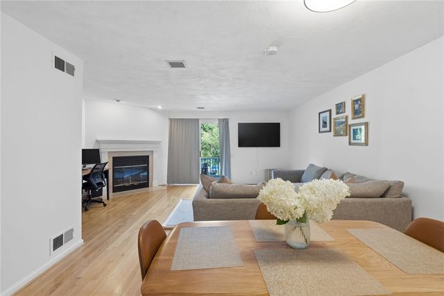 106 Trellis Drive, West Warwick, RI 02893