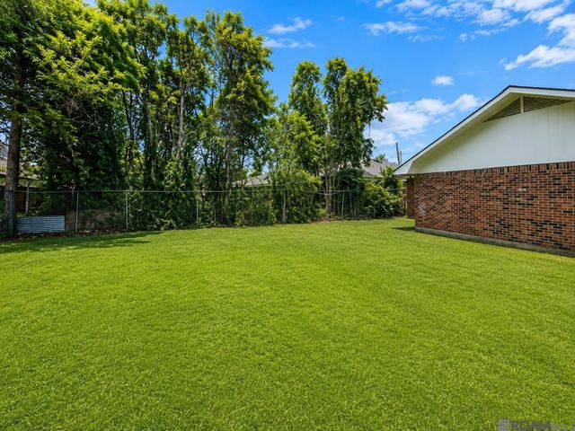 58734 Ware Dr, Plaquemine, LA 70764