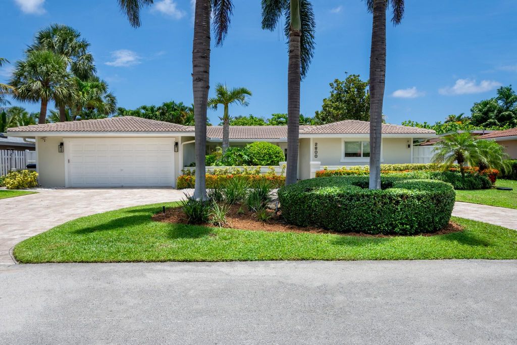 2800 NE 21st Ave, Lighthouse Point, FL 33064