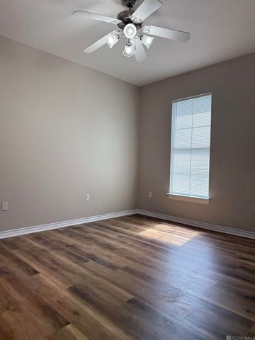 41206 Colonial Dr, Sorrento, LA 70778