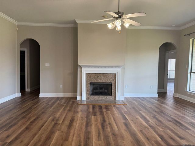 41206 Colonial Dr, Sorrento, LA 70778