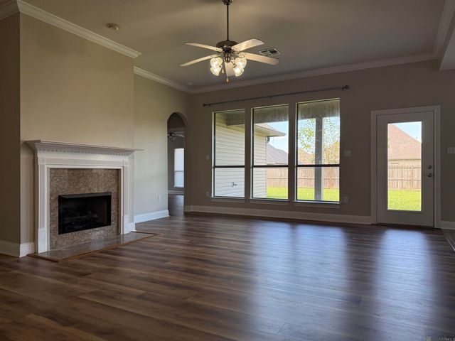 41206 Colonial Dr, Sorrento, LA 70778