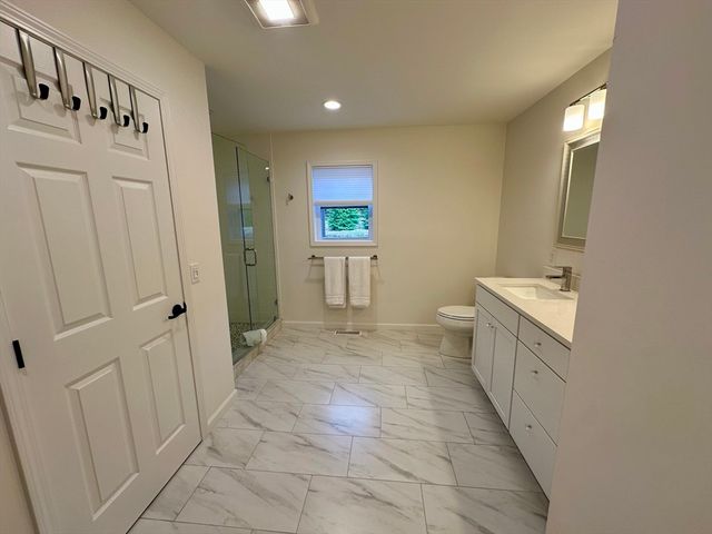 151 Tashmoo Ave, Tisbury, MA 02468