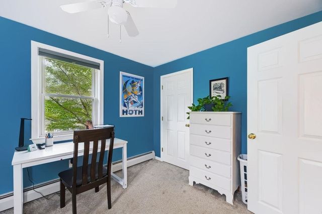 32 Raeder Drive, Stratham, NH 03885