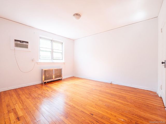 5244 79th Street, Elmhurst, NY 11373