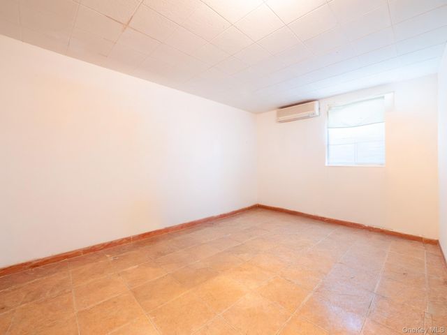 5244 79th Street, Elmhurst, NY 11373