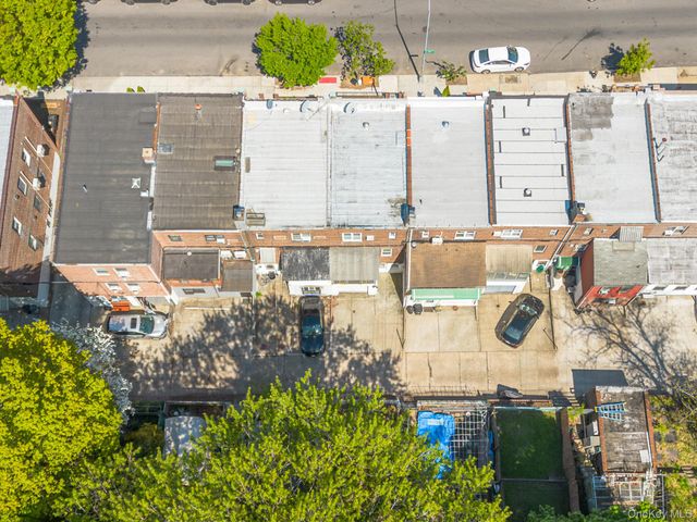5244 79th Street, Elmhurst, NY 11373