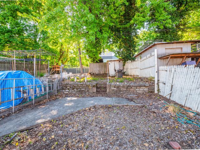 5244 79th Street, Elmhurst, NY 11373