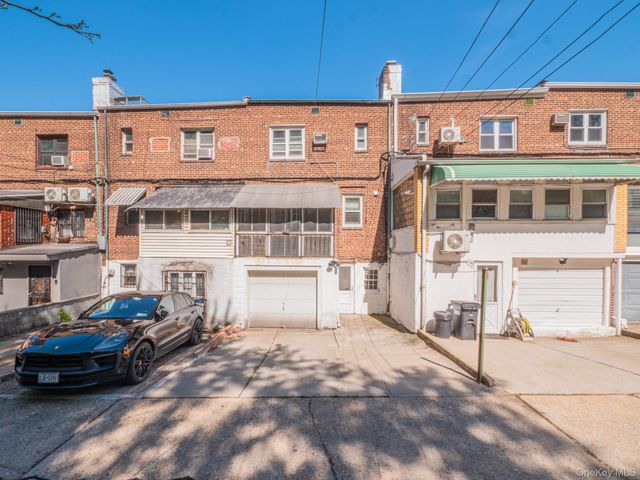 5244 79th Street, Elmhurst, NY 11373