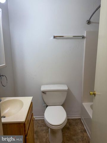 607 N HIGH ST, Duncannon, PA 17020