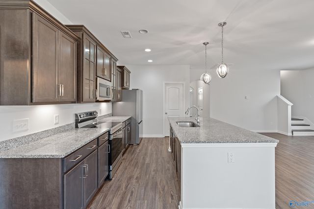 152 Kingswood Drive, Huntsville, AL 35806