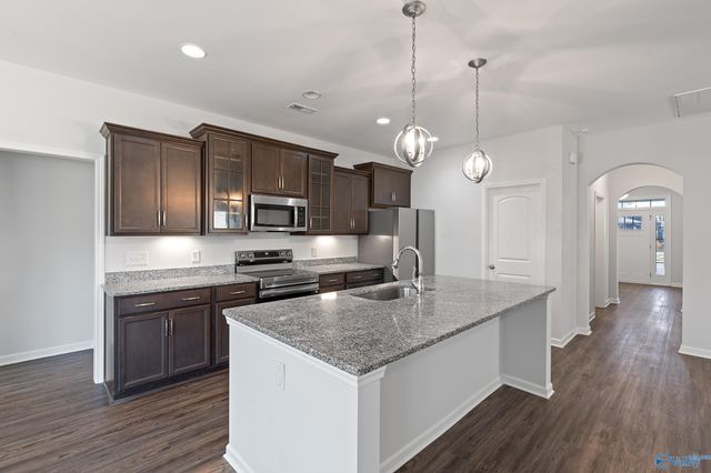 152 Kingswood Drive, Huntsville, AL 35806