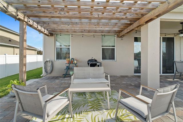 707 GRASSY STONE DRIVE, Winter Garden, FL 34787