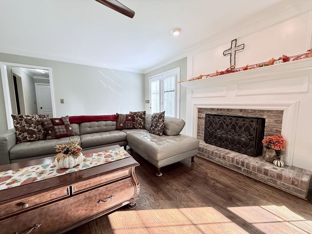 228 Druid Hills Dr, Dickson, TN 37055