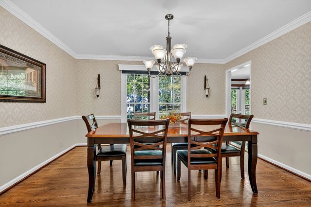 228 Druid Hills Dr, Dickson, TN 37055