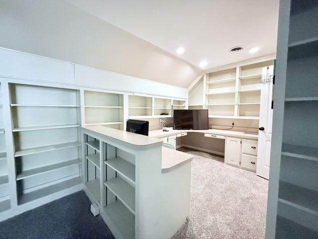 228 Druid Hills Dr, Dickson, TN 37055