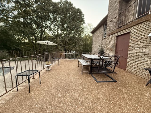 228 Druid Hills Dr, Dickson, TN 37055