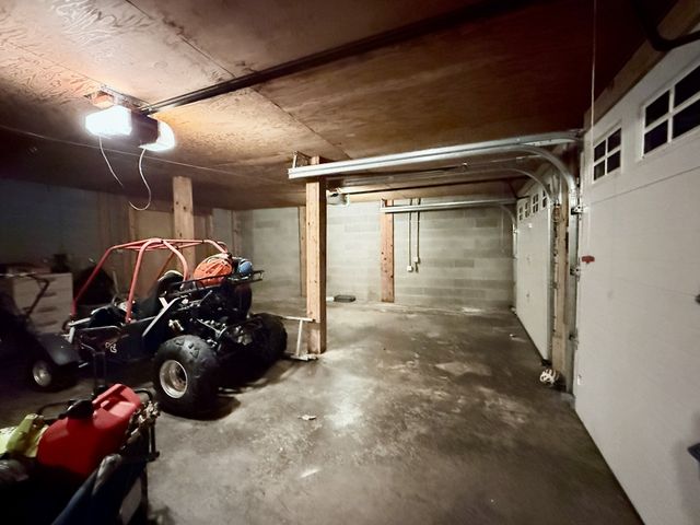 228 Druid Hills Dr, Dickson, TN 37055