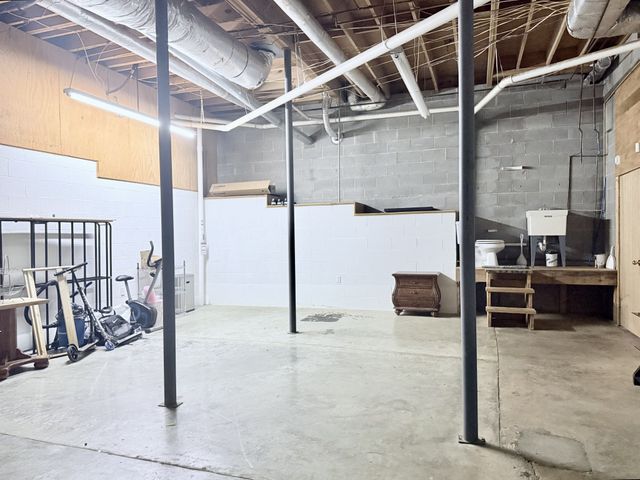 228 Druid Hills Dr, Dickson, TN 37055