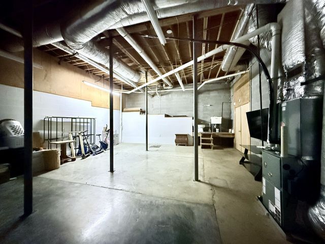 228 Druid Hills Dr, Dickson, TN 37055