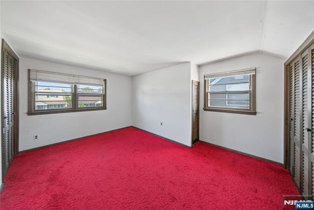 180 Oxford Avenue, Saddle Brook, NJ 07663