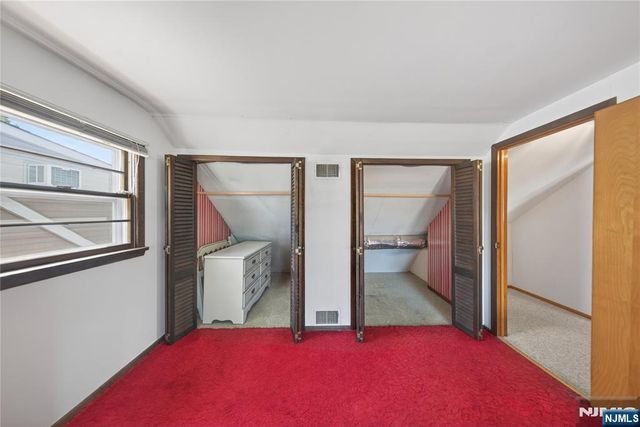 180 Oxford Avenue, Saddle Brook, NJ 07663
