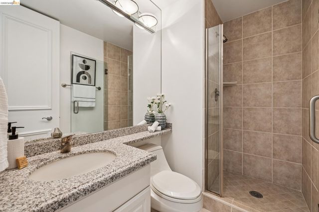 565 Bellevue Ave. 2607, Oakland, CA 94610