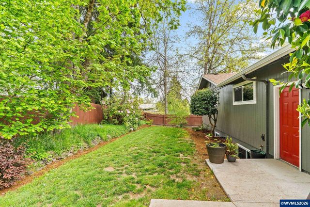1930 NW 29th Pl, Corvallis, OR 97330