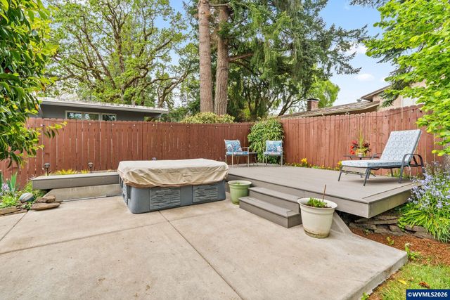 1930 NW 29th Pl, Corvallis, OR 97330